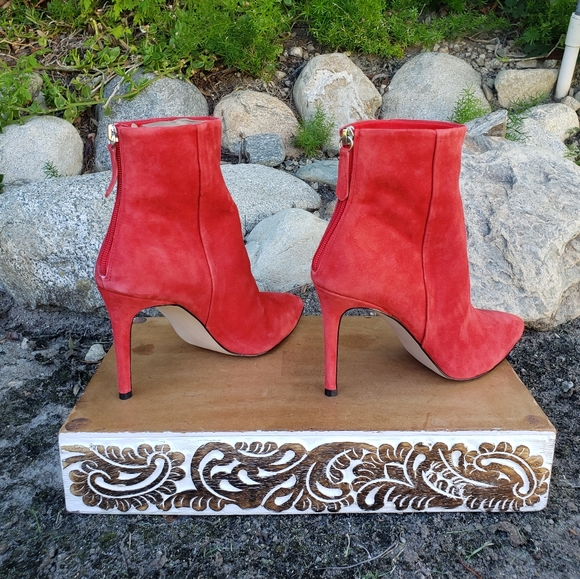 Fierce Sexy Steve Madden Red Suede Booties - Picture 7 of 11